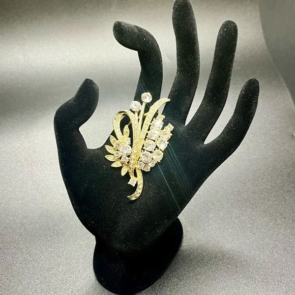 gold tone rhinestone floral spray brooch vintage style - Picture 2 of 6